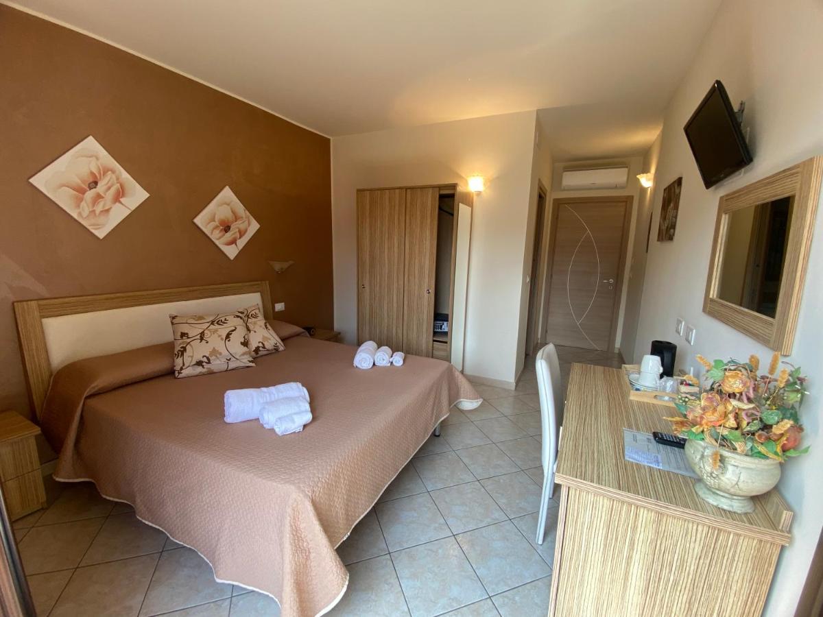 Sofia 3* Parghelia